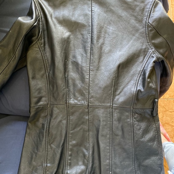 LEATHER JACKET ! - Picture 5 of 6